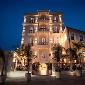 Hotel Art Gallery Boutique